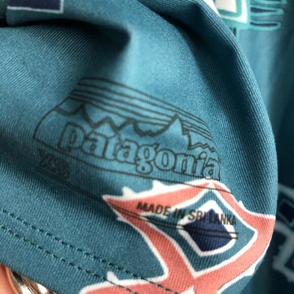 Patagonia spaced out tasmanian teal dress size xs aztec pattern built in bra - Picture 11 of 11